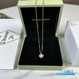QC VCA Vintage Alhambra Pendant Necklace in 18K Yellow Gold