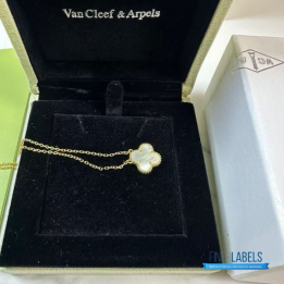 QC VCA Vintage Alhambra Pendant Necklace