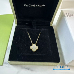 QC VCA Vintage Alhambra Pendant Necklace