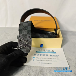 Louis Vuitton Initiales Belt