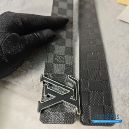 Louis Vuitton Initiales Belt