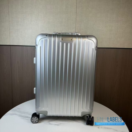 QC RIMOWA Original Aluminum Suitcase (Silver)