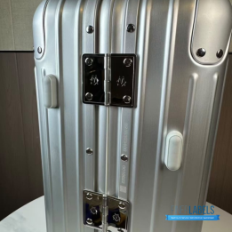 QC RIMOWA Original Aluminum Suitcase (Silver)