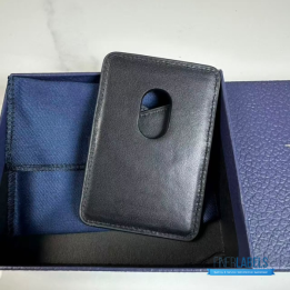 QC CD Saddle Magnetic Card Holder featuring black grained calfskin and a black Dior Oblique jacquard pattern with the Dior signature