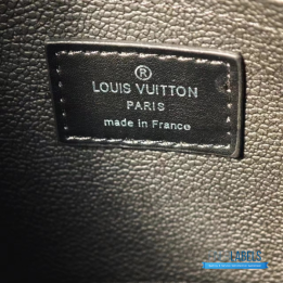 Louis Vuitton Locker Dopp Kit