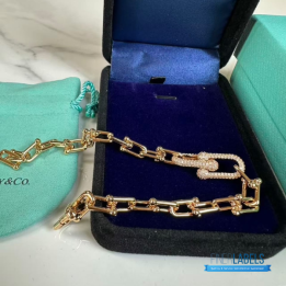 QC Tiffany & Co. HardWear Large Link Bracelet in Yellow Gold with Diamonds