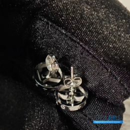 Louis Vuitton Catch Cufflinks