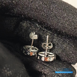 Louis Vuitton Catch Cufflinks