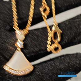 QC Bvlgari Divas' Dream 18k Rose Gold Necklace