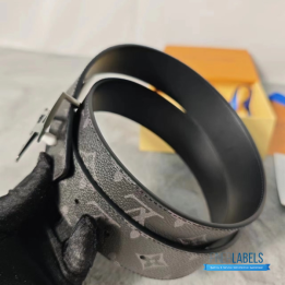 Louis Vuitton Monogram Eclipse Initiales Buckle Belt