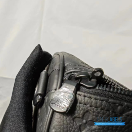 Louis Vuitton Keepall Bandoulière 50 Black Monogram Shadow Embossed Leather