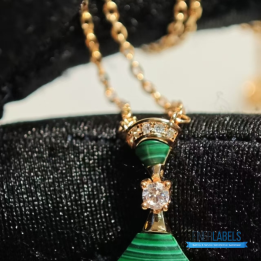 QC Bvlgari Divas' Dream Rose Gold Necklace with a Green Malachite Pendant