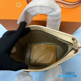 Louis Vuitton Neverfull Tote Bag