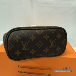 Louis Vuitton Neverfull Tote Bag