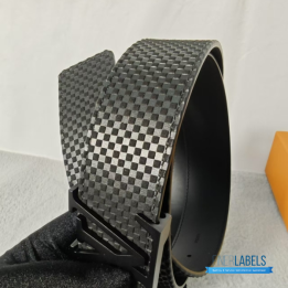 QC Louis Vuitton Initiales Belt