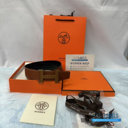 QC Hermès Belt in a gold-toned H buckle
