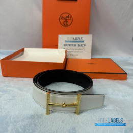 Hermès White Leather Reversible Belt in a gold-toned Idem buckle