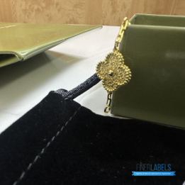 QC VCA Vintage Alhambra Bracelet in Hammered 18K Yellow Gold