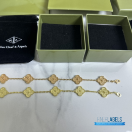QC VCA Vintage Alhambra Bracelet in Hammered 18K Yellow Gold