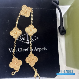 QC VCA Vintage Alhambra 10-motif necklace in 18k yellow gold.