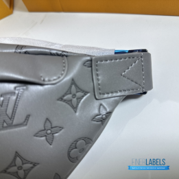 Louis Vuitton Discovery Bumbag