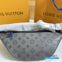 Louis Vuitton Discovery Bumbag