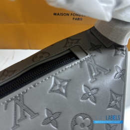 Louis Vuitton Discovery Bumbag