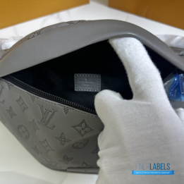 Louis Vuitton Discovery Bumbag