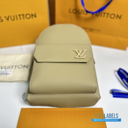 QC Louis Vuitton Takeoff Backpack in khaki Aerogram Leather
