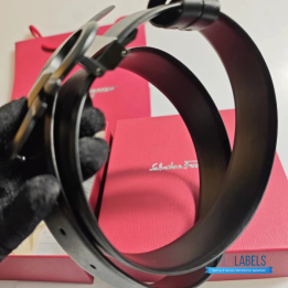 QC Salvatore Ferragamo Gancini Buckle Belt in Black Calfskin Leather