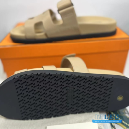 QC Hermès Chypre Sandals