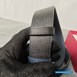 QC Salvatore Ferragamo Reversible Gancini Belt in Black and Red Textured Leather