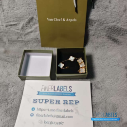 QC VCA Vintage Alhambra 5-motif bracelet in yellow gold and mother-of-pearl