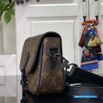 LV Montsouris Messenger