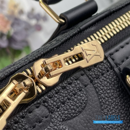 LV Keepall Bandoulière 45 (Black Monogram Empreinte Giant Leather)