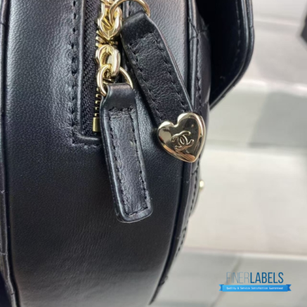 CHANEL CC In Love Heart Bag Large (Black Quilted Lambskin)