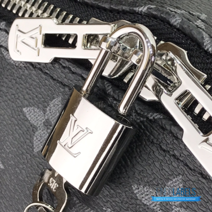LV Keepall Bandoulière 50 (Black Taiga Leather & Monogram Eclipse Coated Canvas)
