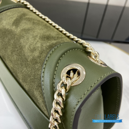 Gucci Blondie Medium Shoulder Bag