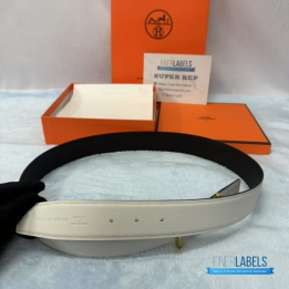 QC Hermès White Leather Reversible Belt in a gold-toned Idem buckle