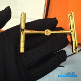 QC Hermès White Leather Reversible Belt in a gold-toned Idem buckle