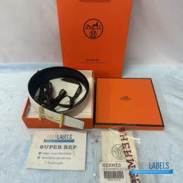 QC Hermès White Leather Reversible Belt in a gold-toned Idem buckle