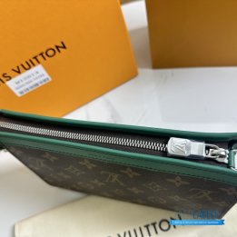 QC Louis Vuitton Pochette Voyage Souple