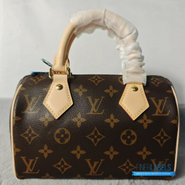QC Louis Vuitton Speedy Bandoulière 20 Handbag