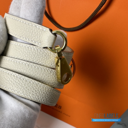 QC Hermès Mini Kelly Sellier in a light color