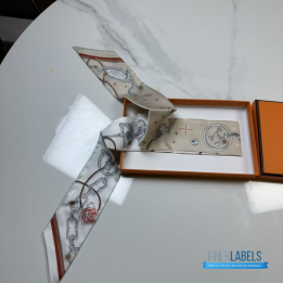 QC Hermès C'est la Fête Twilly Scarf