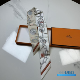 QC Hermès C'est la Fête Twilly Scarf