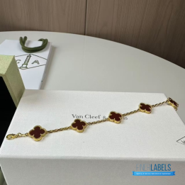 QC VCA Vintage Alhambra 5-motif bracelet featuring red carnelian clover motifs