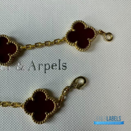 QC VCA Vintage Alhambra 5-motif bracelet featuring red carnelian clover motifs