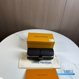 QC LV Etui 3 Montres watch case in black Taiga leather