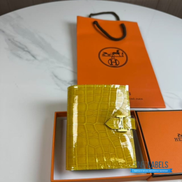 QC Hermès Bearn Compact wallet crafted in a glossy yellow (such as Jaune Ambre or Mimosa) alligator leather